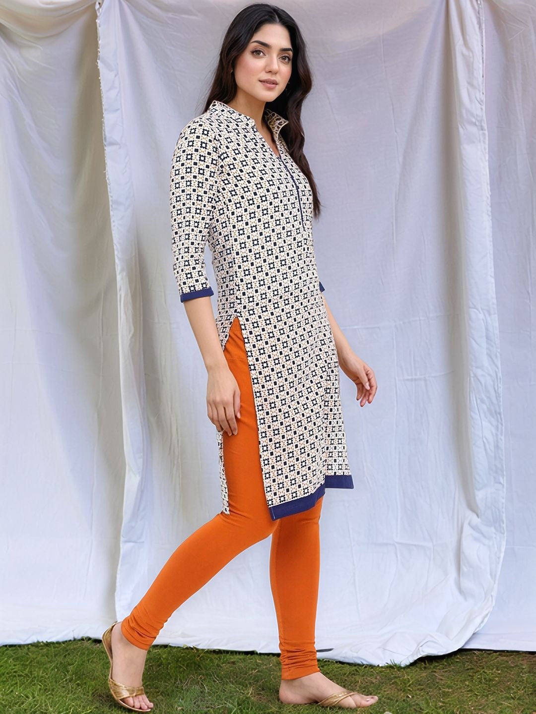 White & Navy Blue Printed Straight Kurta