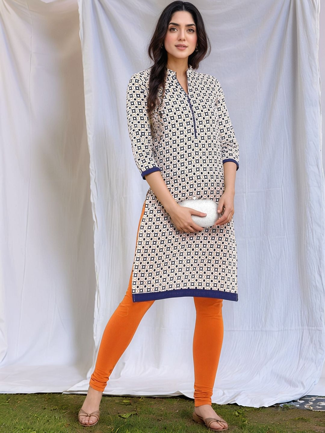 White & Navy Blue Printed Straight Kurta