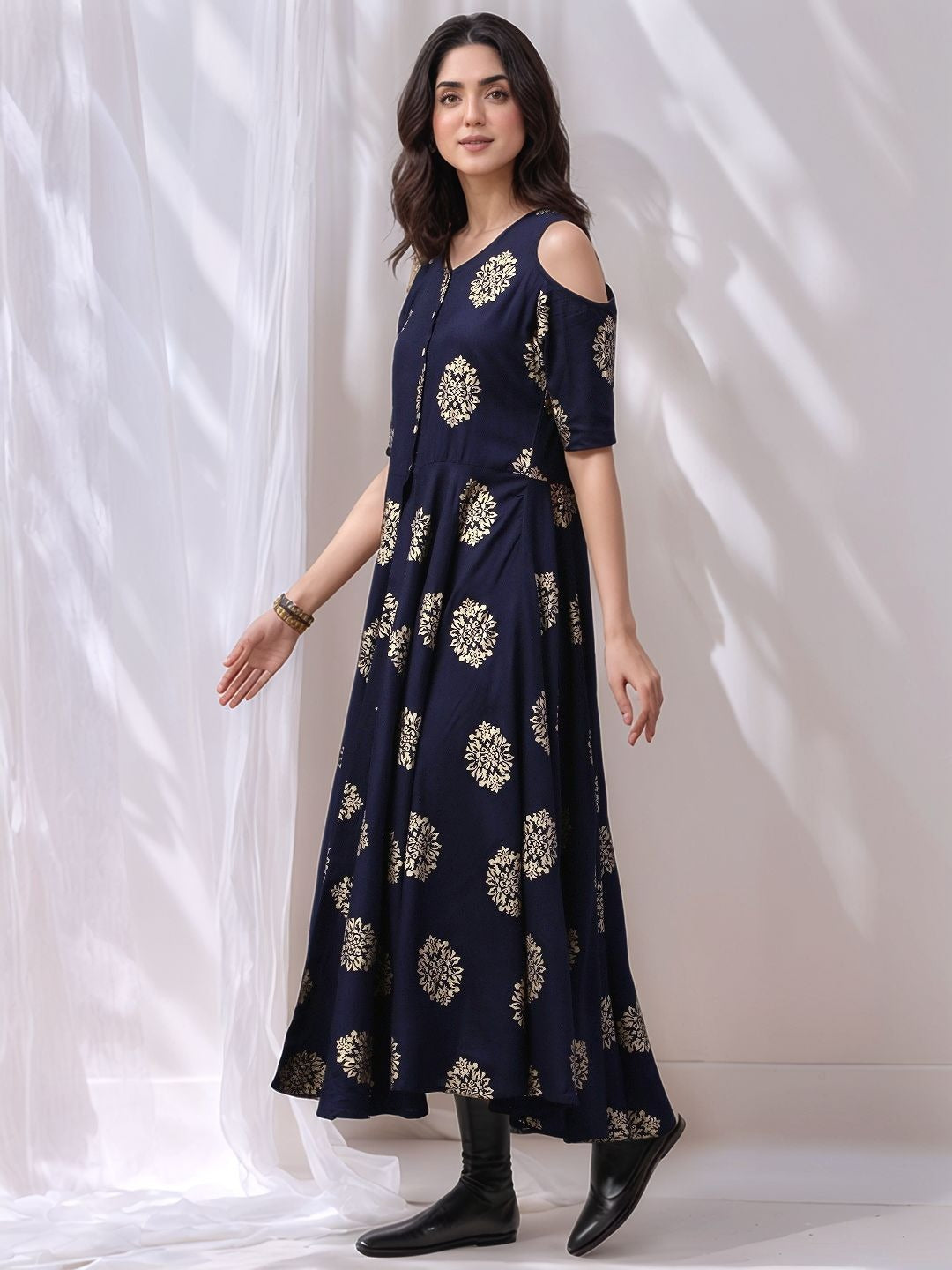 Blue & Gold-Toned Foil Printed Anarkali Kurta
